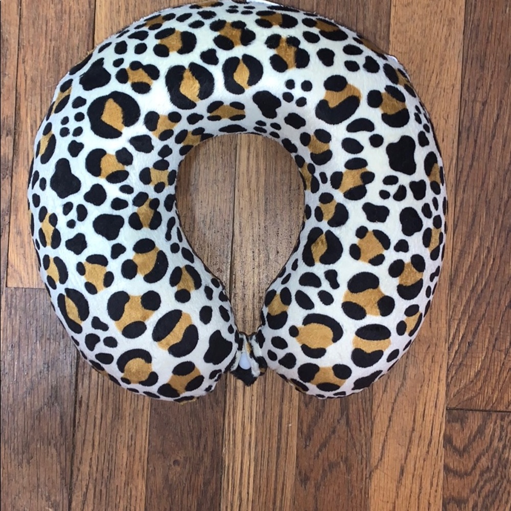 Leopard Neck Travel Pillow